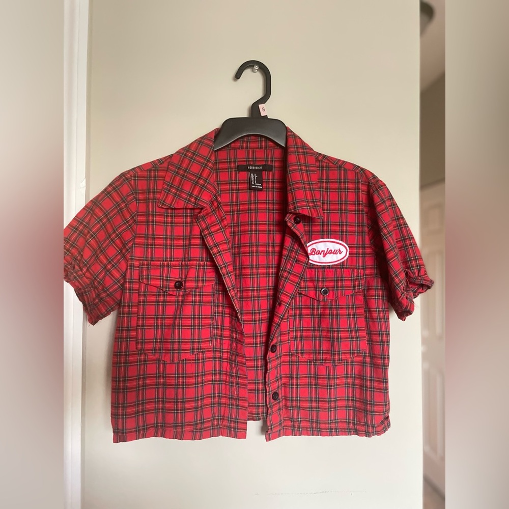 Forever 21 (size small) red plaid button up crop top.